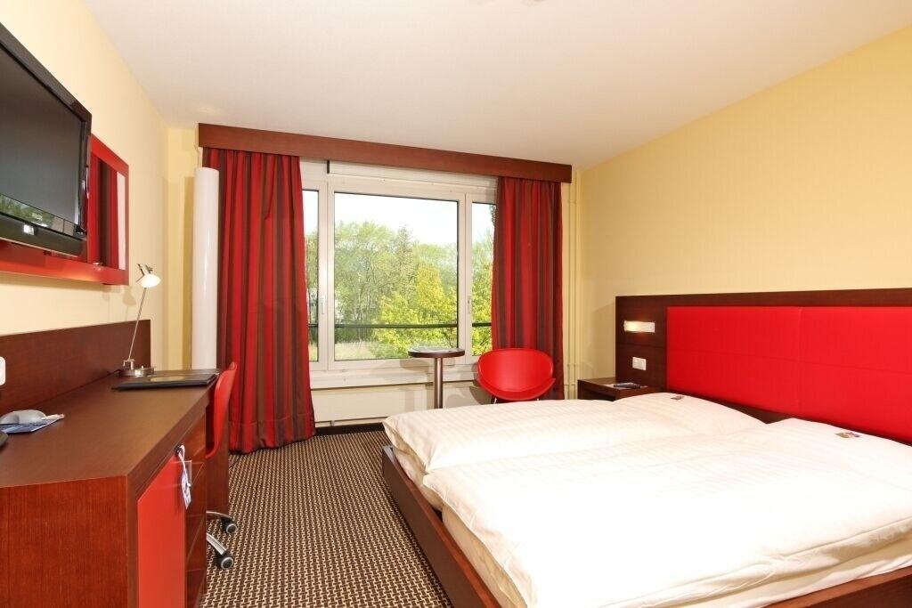 Hotel Conti Dietikon Exterior photo