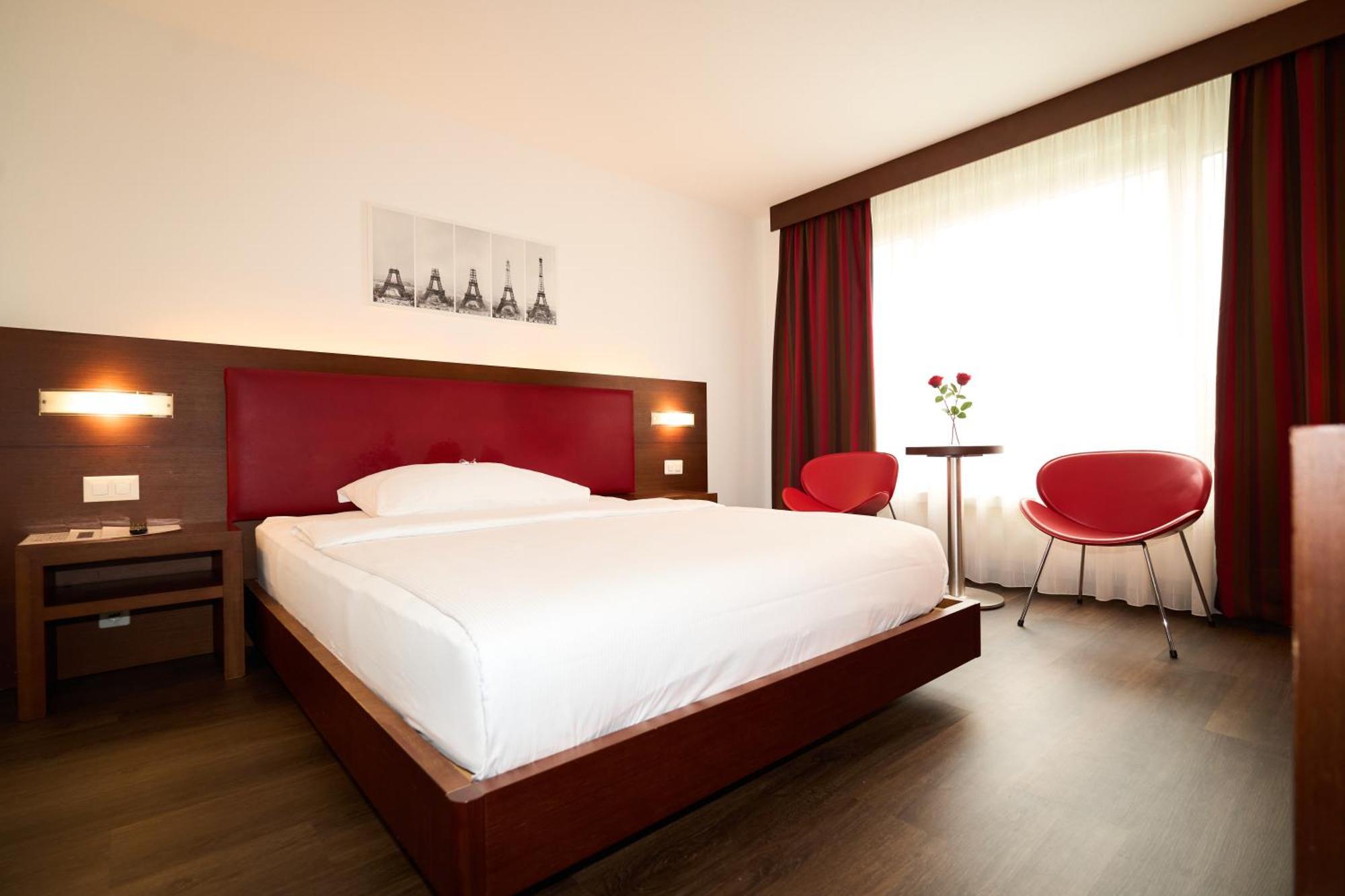 Hotel Conti Dietikon Exterior photo