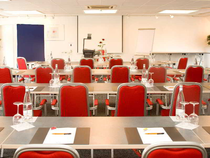 Hotel Conti Dietikon Exterior photo